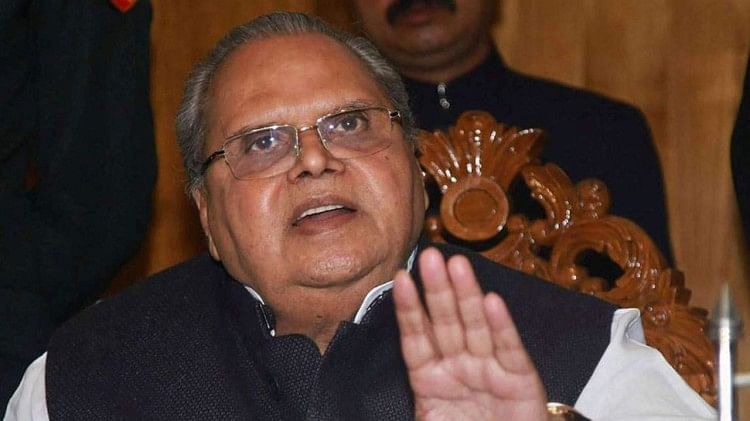 CBI issues notice to former Jammu-Kashmir governor Satyapal Malik to answer queries related to insurance scam