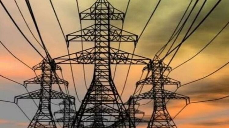 Parts of Mumbai, Thane and Navi Mumbai face power cuts for over three hours