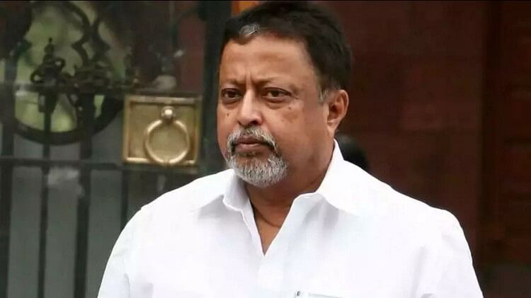 Mukul Roy: Son lodged police complaint about Mukul Roy's missing, TMC leader said - I am in Delhi