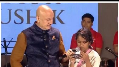 Satish Kaushik daughter Vanshika Reads out an Emotional Letter at an event Anupam Kher Shared Video