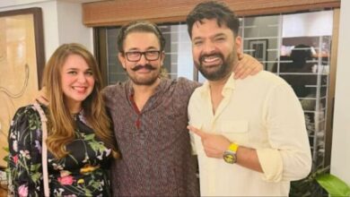 Aamir Khan hosted party with kapil sharma ginni chatrath at home pics of get together viral on social media