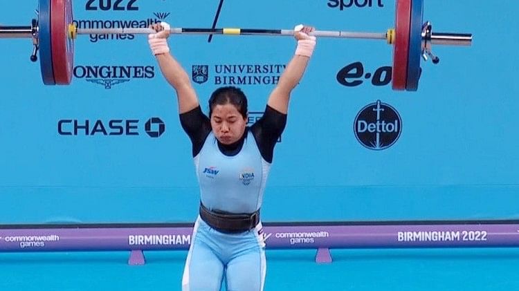 Bindyarani Devi won silver in Asian weightlifting Championships India open account