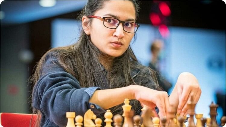 Indian chess Women grand Master Vantika Agarwal Mother Exclusive Interview