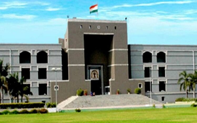 Gujarat High Court suspends life sentence of two former, one serving IAF personnel in custodial death case