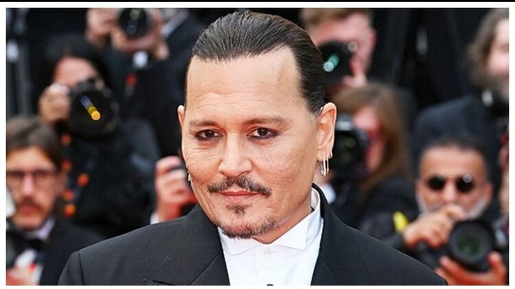 Cannes 2023: Johnny Depp gets emotional as he receives seven minute standing ovation for film Jeanne Du Barry