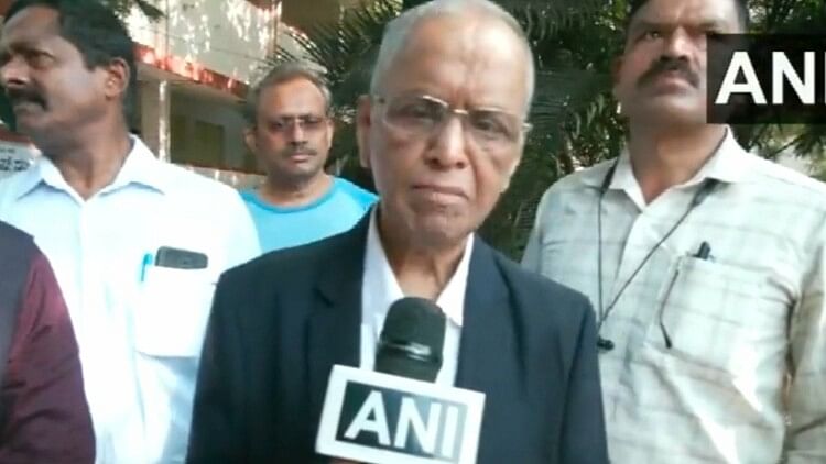 karnataka election voting news infosys founder narayanmurthy with wife cast vote prakash raj yeddiurappa