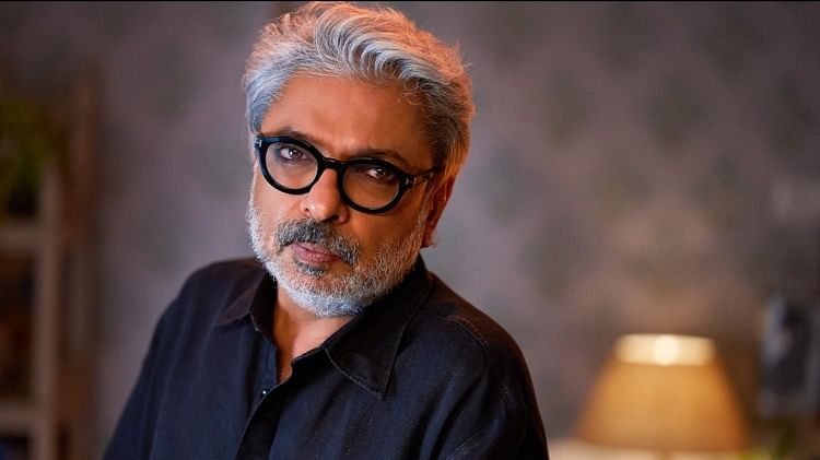 sanjay leela bhansali talks about  his mother leela on mothers day he learned from her to never give up