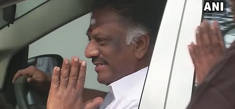 Tamil Nadu AIADMK leader O Panneerselvam joins hands with TTV Dhinakaran, front to take in Sasikala