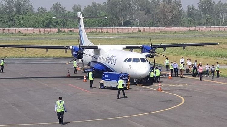 indigo flight emergency landing in assam guwahati international airport union minister was travelling