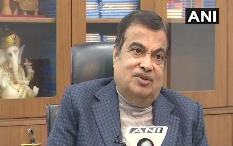 Nitin Gadkari said a huge reduction in pollution is possible by stopping use of fossil fuels in the country