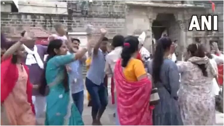 Cyclone Biparjoy News: Dwarkadhish Temple Reopens for Devotees After Cyclonic Storm