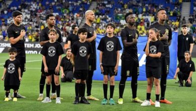 Brazil football team wore black shirts for the first time beat Guinea