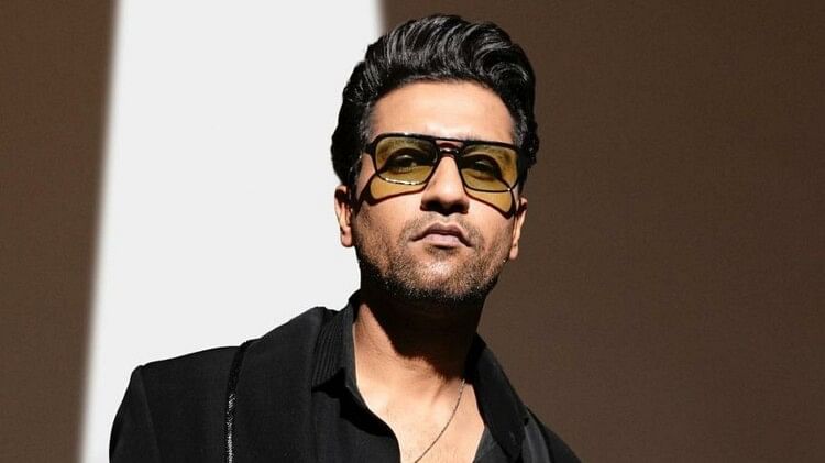 Vicky Kaushal Upcoming Comedy Film Mere Mehboob Mere Sanam release is postponed from August 2023 to 2024