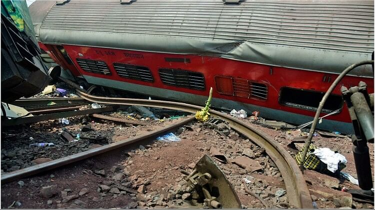 Odisha Train Accident Three brothers of West Bengal died mourning spread in village Know all About it