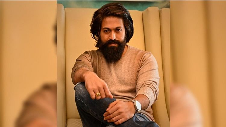 Yash to collaborate with Rajinikanth Lokesh Kanagaraj source close to actor refuses claims reports to be false