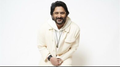 Arshad Warsi recalls Jeetendra gave him advice about his hit career and said to him choose good scripted film