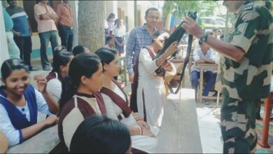 BSF organized exhibition of weapons students said felt strength of country by taking up arms