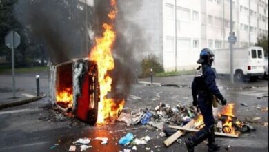 France protests: Nearly 100 arrested on fifth night of unrest