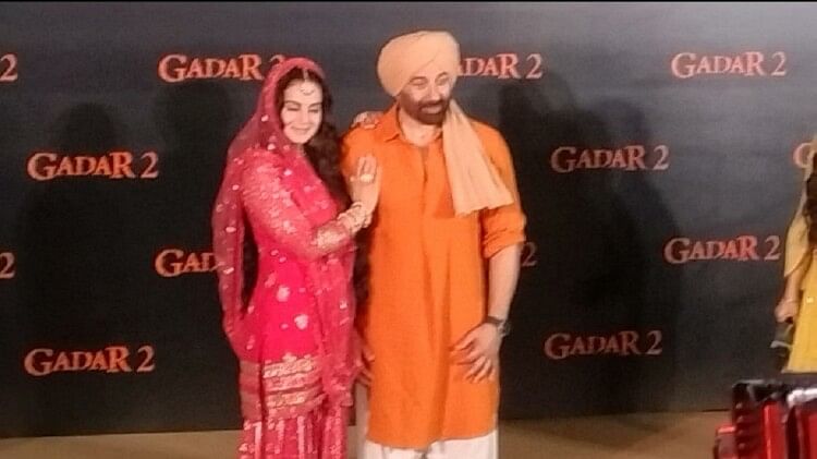 Gadar 2 Trailer launch Event Sunny Deol Ameesha Patel Anil Sharma Utkarsh Sharma