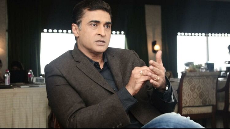 actor mohnish bahl farmhouse wall suddenly collapses in heavy rain of mumbai