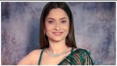 Ankita Lokhande ties Rakhi to her mom just a few days after her father passing away netizens react