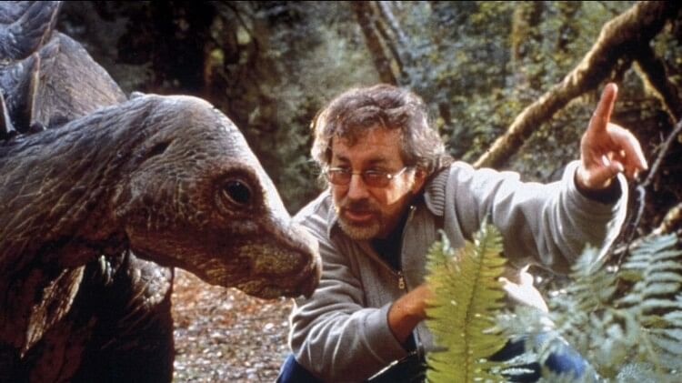 Jurassic Park 30th Anniversary steven spielberg Film will Re-Release on this date Detail Inside