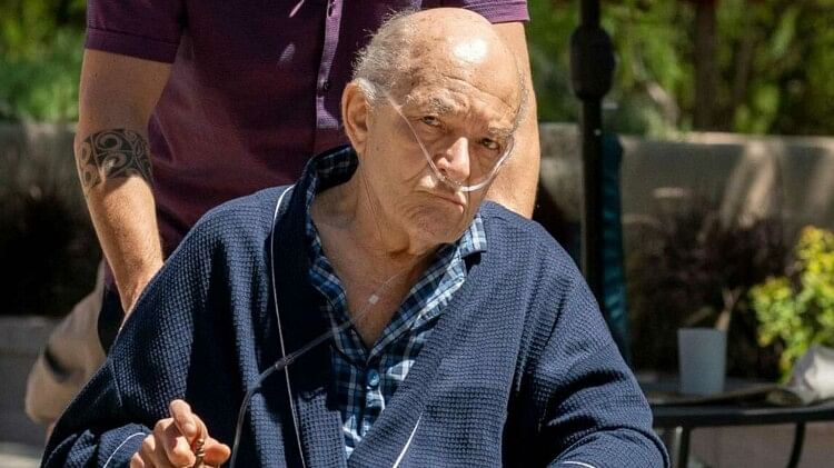 Mark Margolis Death Breaking Bad star died Thursday at a New York hospital following a short illness