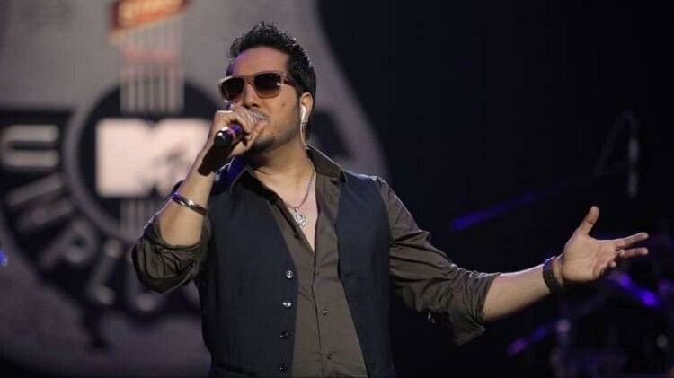 Mika Singh Reveals He Had To Cancel World Tour Concerts Due To his health Suffers Loss Of 15 Crore