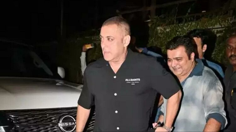 Salman Khan flaunts his new bald look as he steps out in style actor fueled speculations for Tere Naam 2