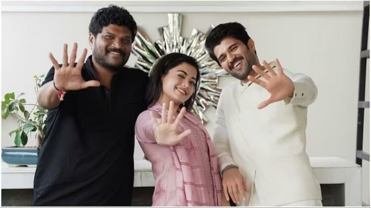 Vijay Deverakonda rashmika Mandanna get Together to Celebrate 5 years of Geetha Govindam